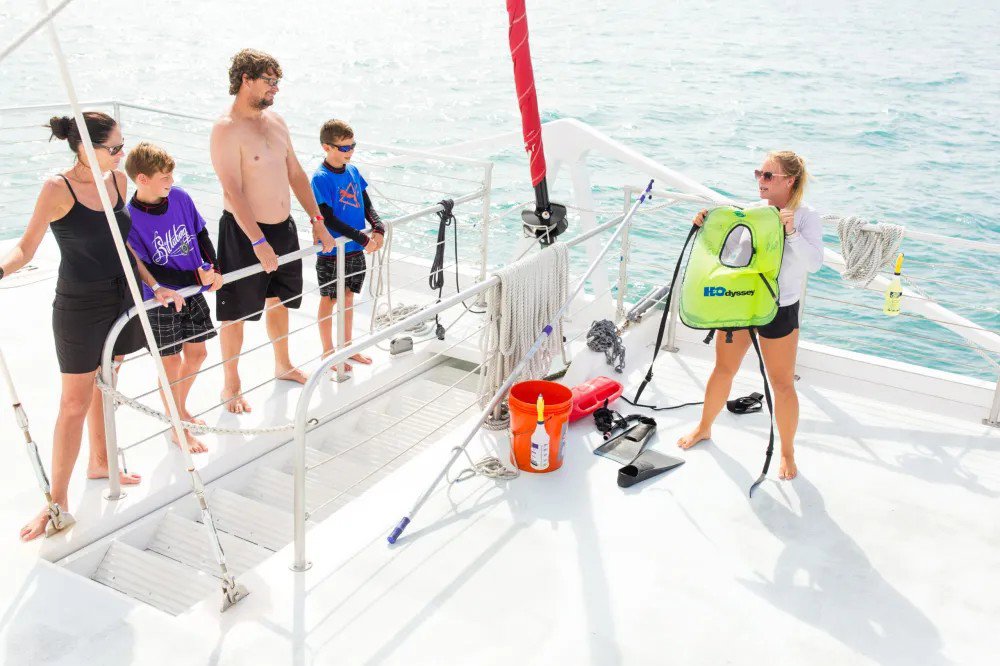 Early Bird Reef Snorkel and Sail with Breakfast, Mimosas and Beer!
