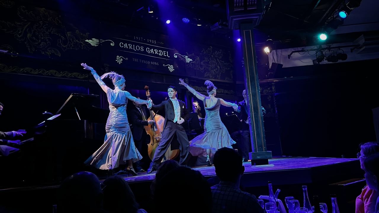 Buenos Aires Tango Night: Dinner and Show in Historic San Telmo