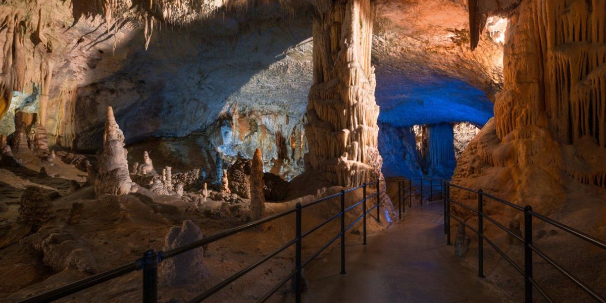 Private Ljubljana and Postojna Cave Discovery