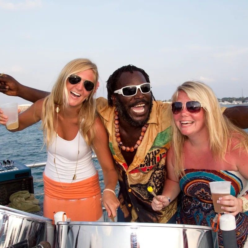 Sunset Sips and Island Vibes: Key West Dinner Cruise