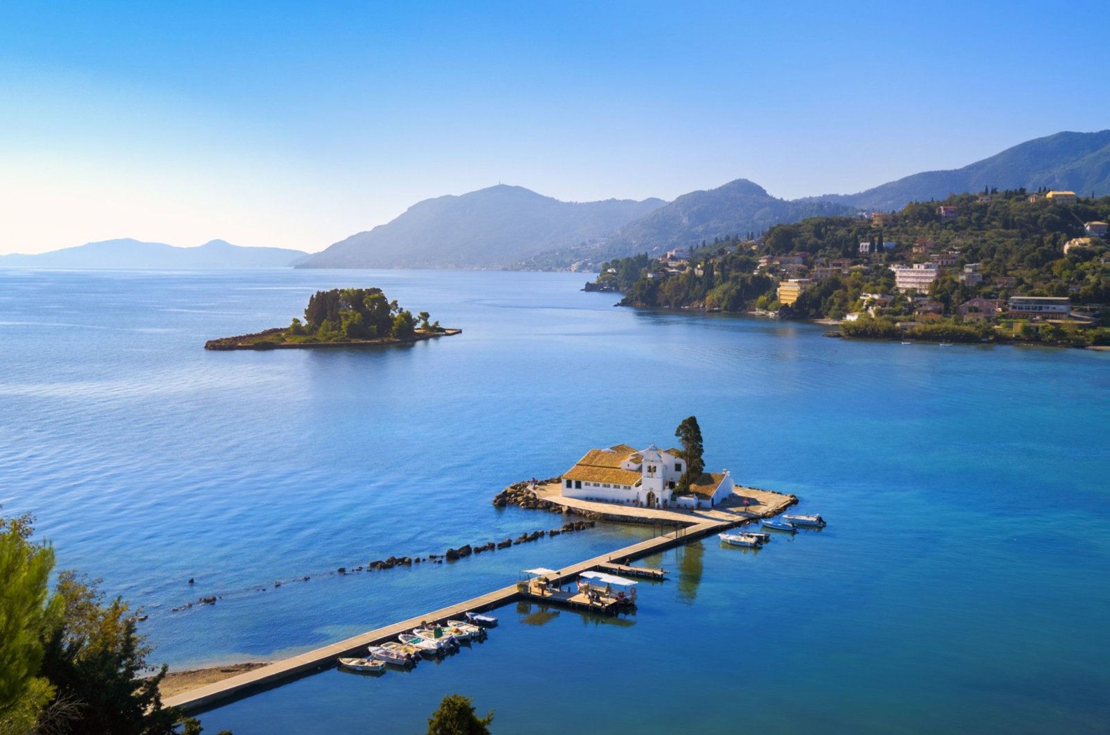 Private Royal Corfu Escape: Achillion, Kanoni Views and UNESCO Old Town