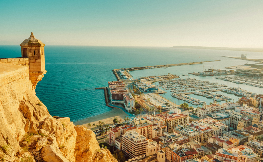 Private Alicante Essentials: From Castle Views to Old Town Streets