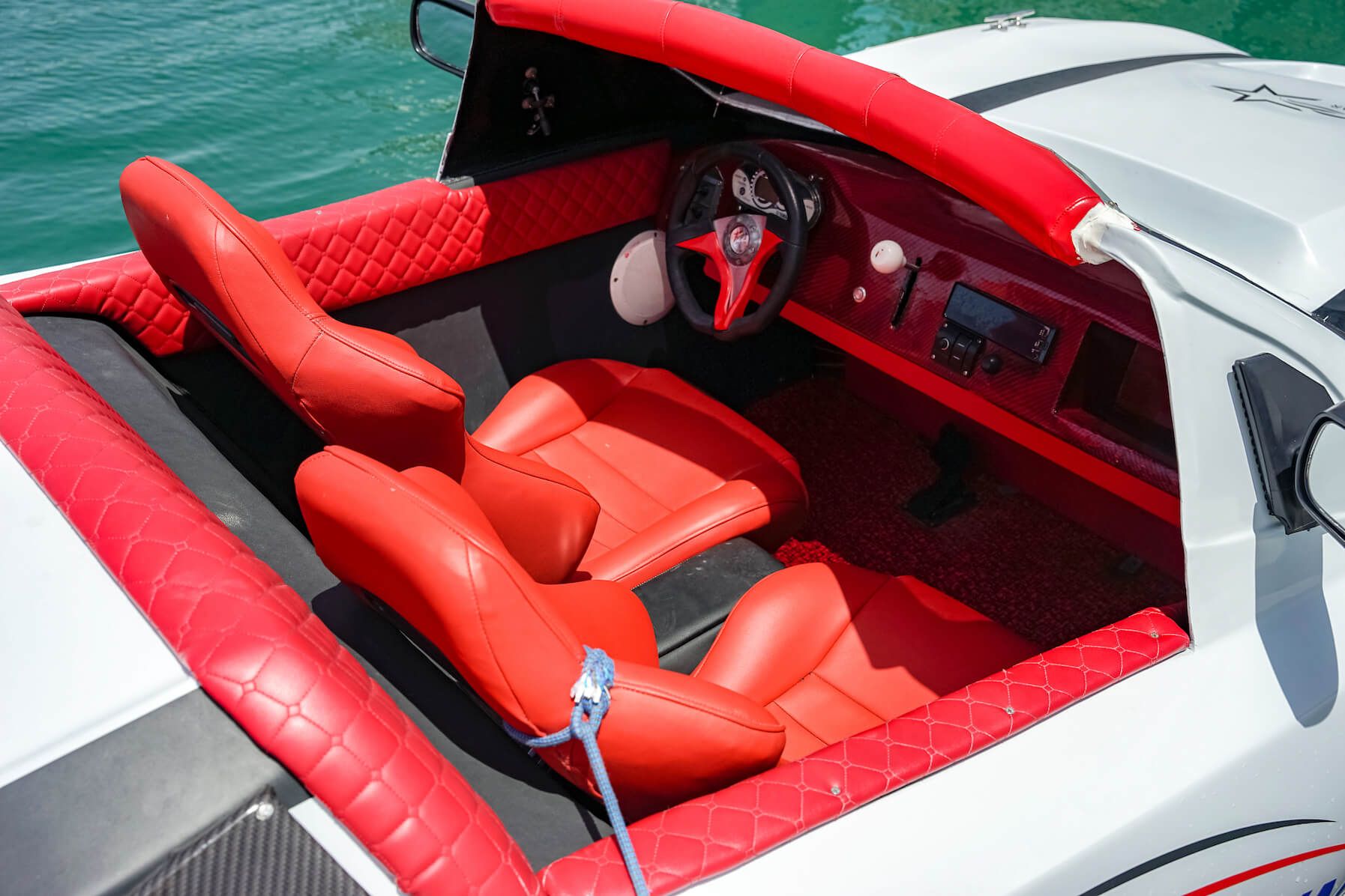 Dubai Jet Car Adventure – Luxury Ride on the Arabian Gulf