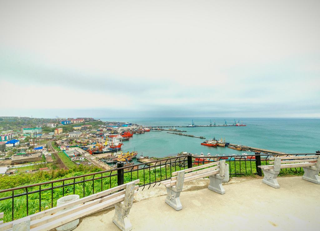 Private Tour - Korsakov City Tour and Folkloric Performance	