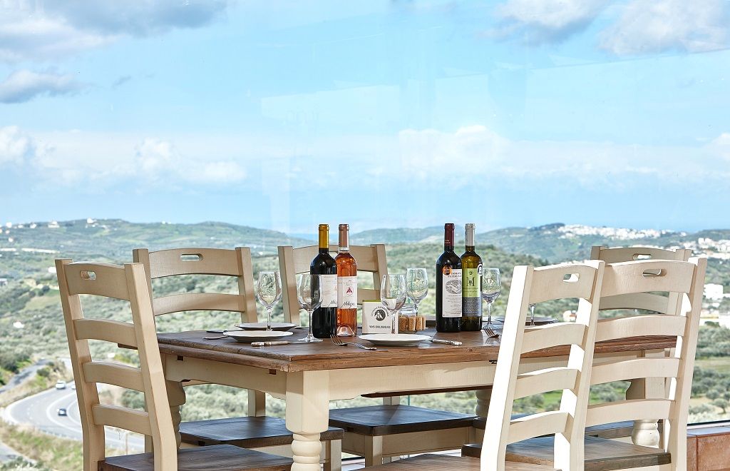 Private Knossos Palace - Organic Wine and Olive Oil Tasting