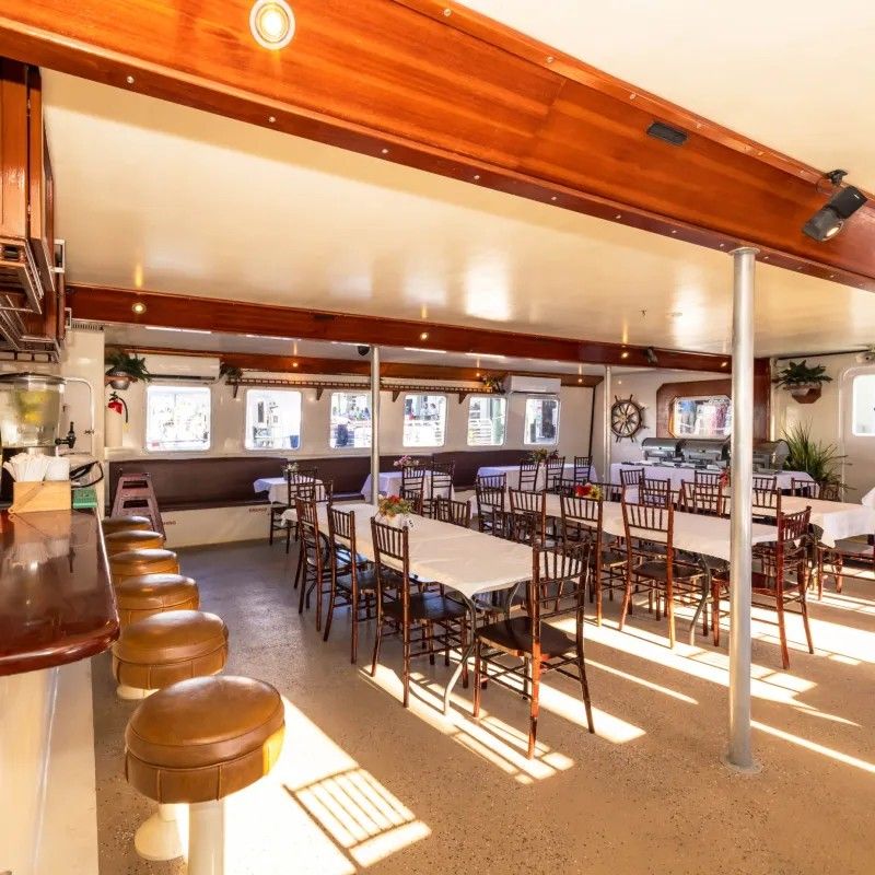 Sunset Sips and Island Vibes: Key West Dinner Cruise