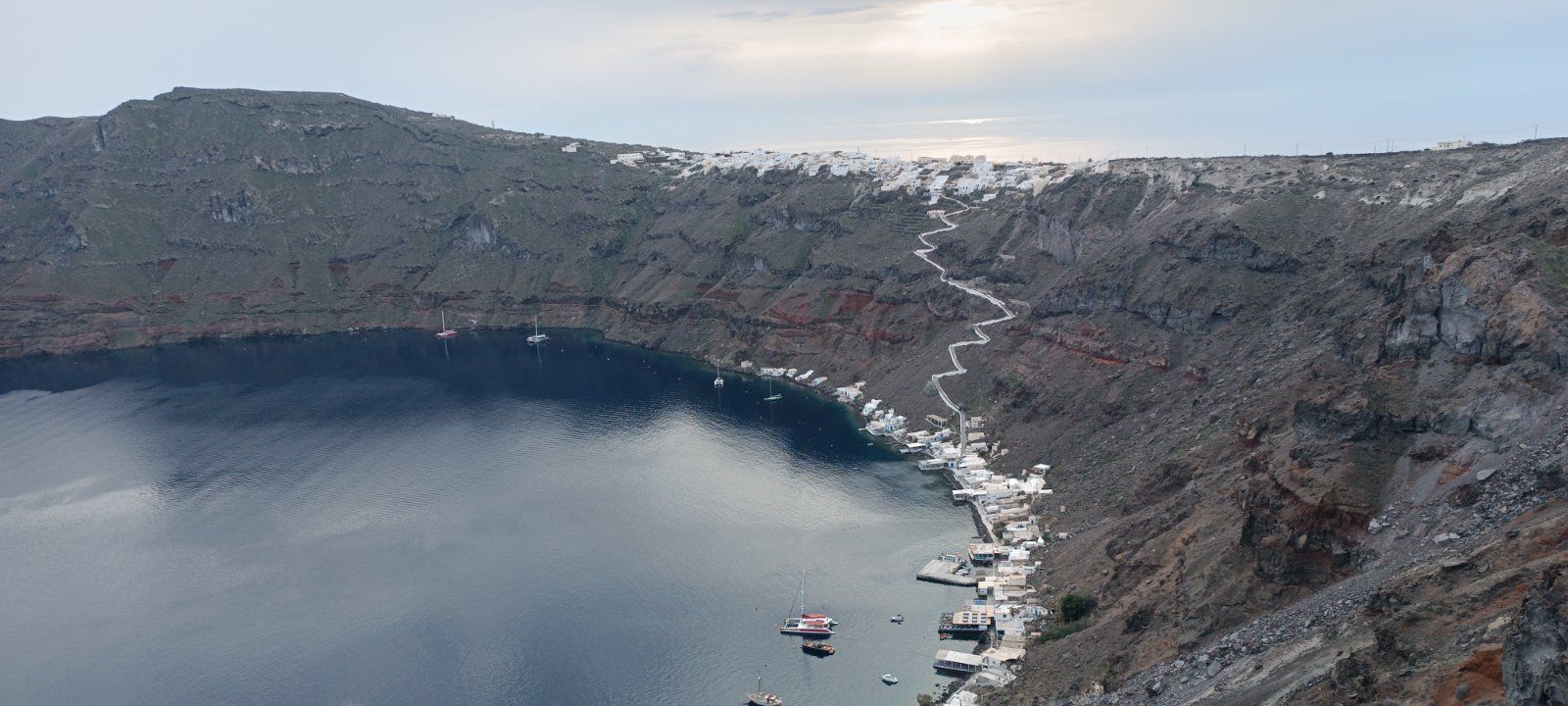 Private Santorini to Thirasia: Caldera Views, Timeless Villages and Boutique Wine Experience