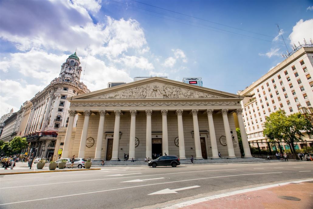 Buenos Aires City Highlights and Rio de la Plata Catamaran Cruise
