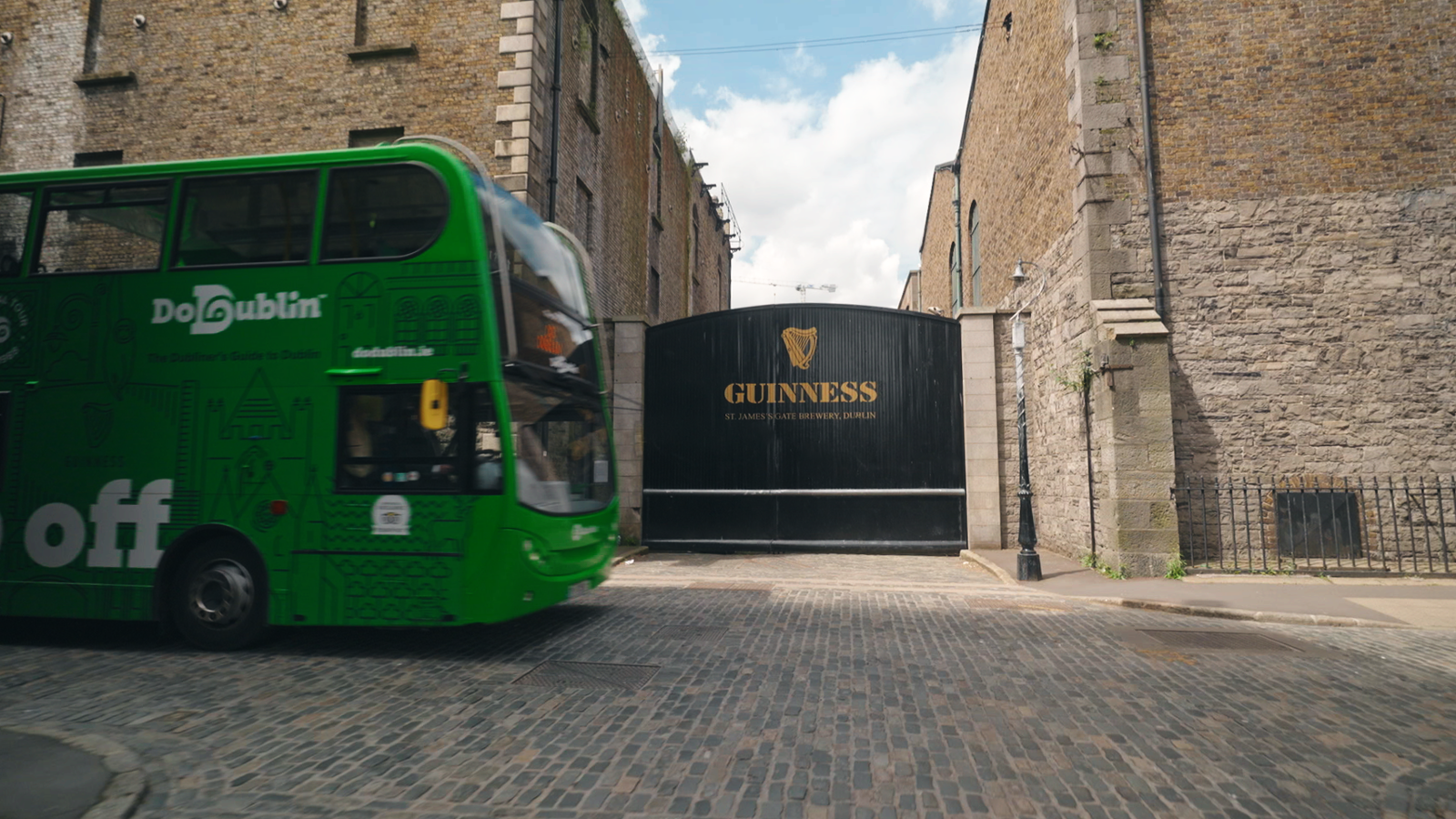 Dublin Sightseeing including train ticket from Dun Laoghaire