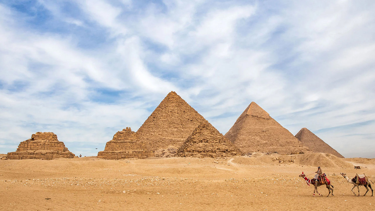 Pyramids of Giza and Cairo Highlights – Full-Day Tour from Alexandria