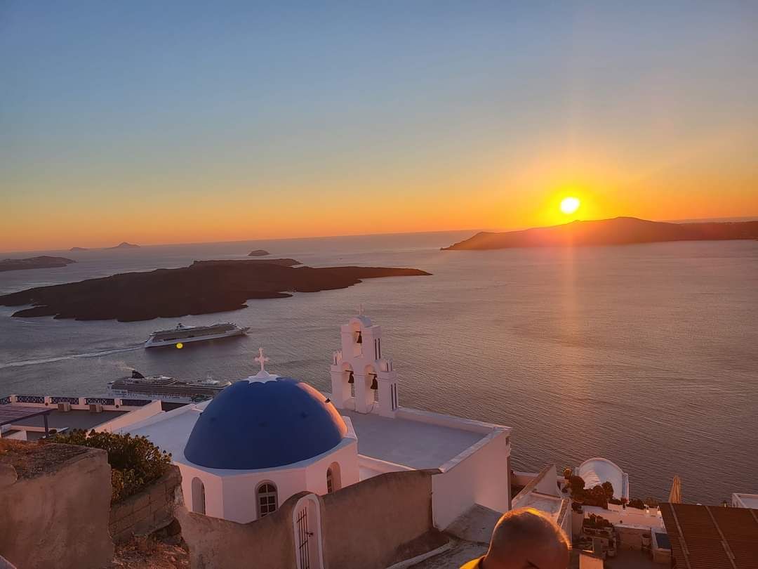 Private Santorini Highlights and Sunset Panorama Tour