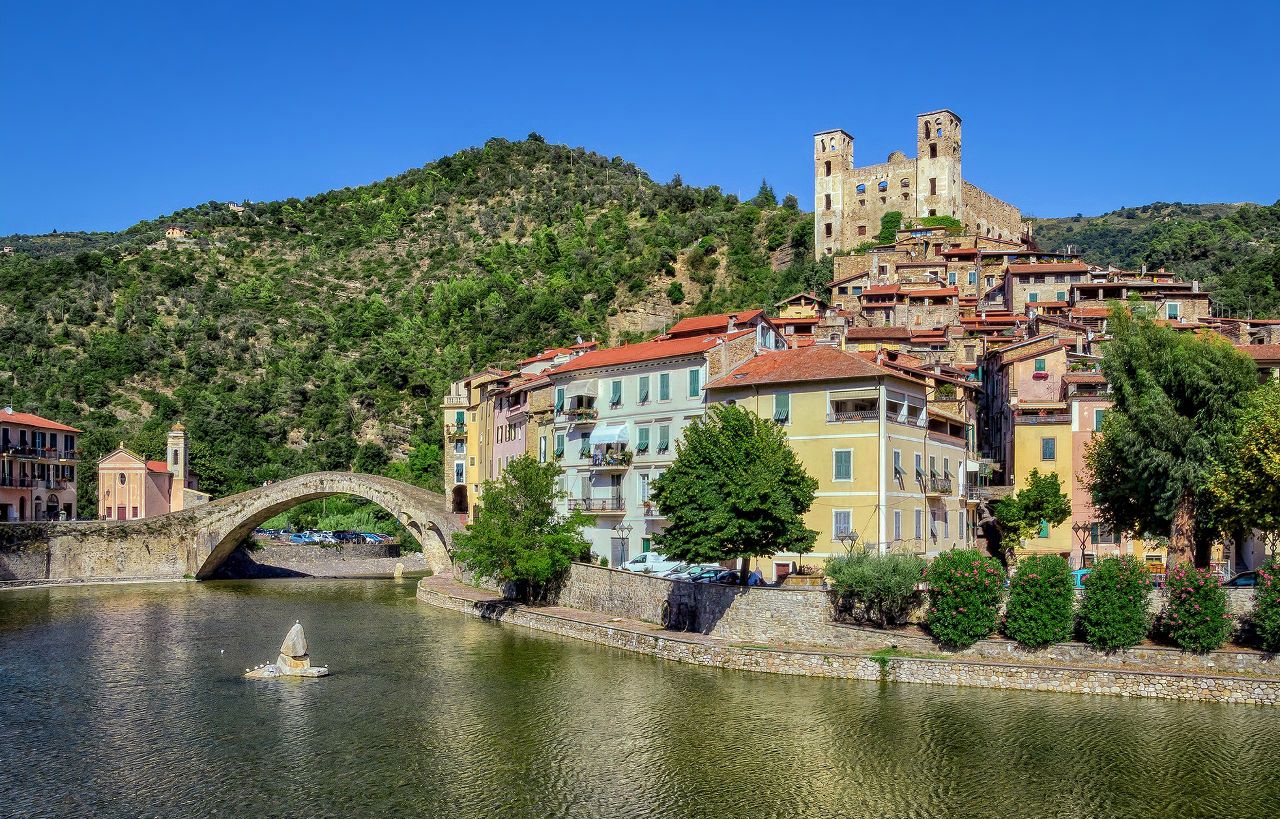 Italian Charm and Riviera Elegance: Dolceacqua, Menton and Monaco Panoramic Tour