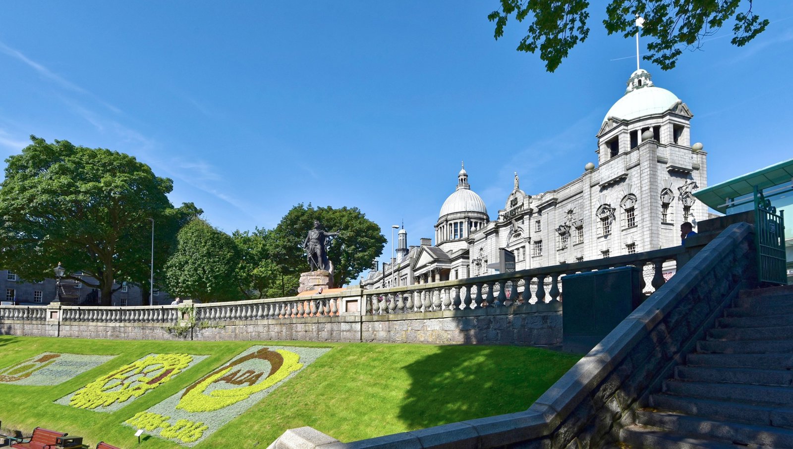 Granite and Gothic: Aberdeen Walking Tour