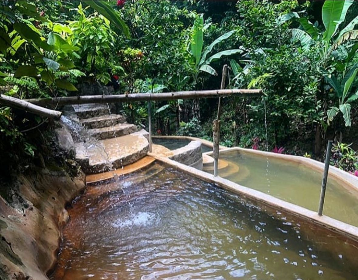 Sulphur Mineral Escape: Hot Springs, Falls and Wellness