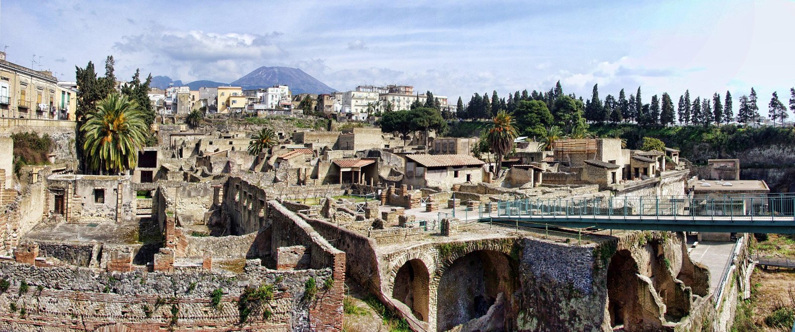 Pompeii and Herculaneum: Life Before Vesuvius