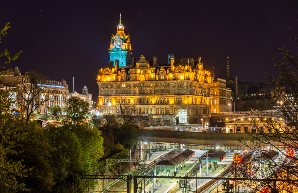 Private Edinburgh Sightseeing - The Royal Mile and Beyond