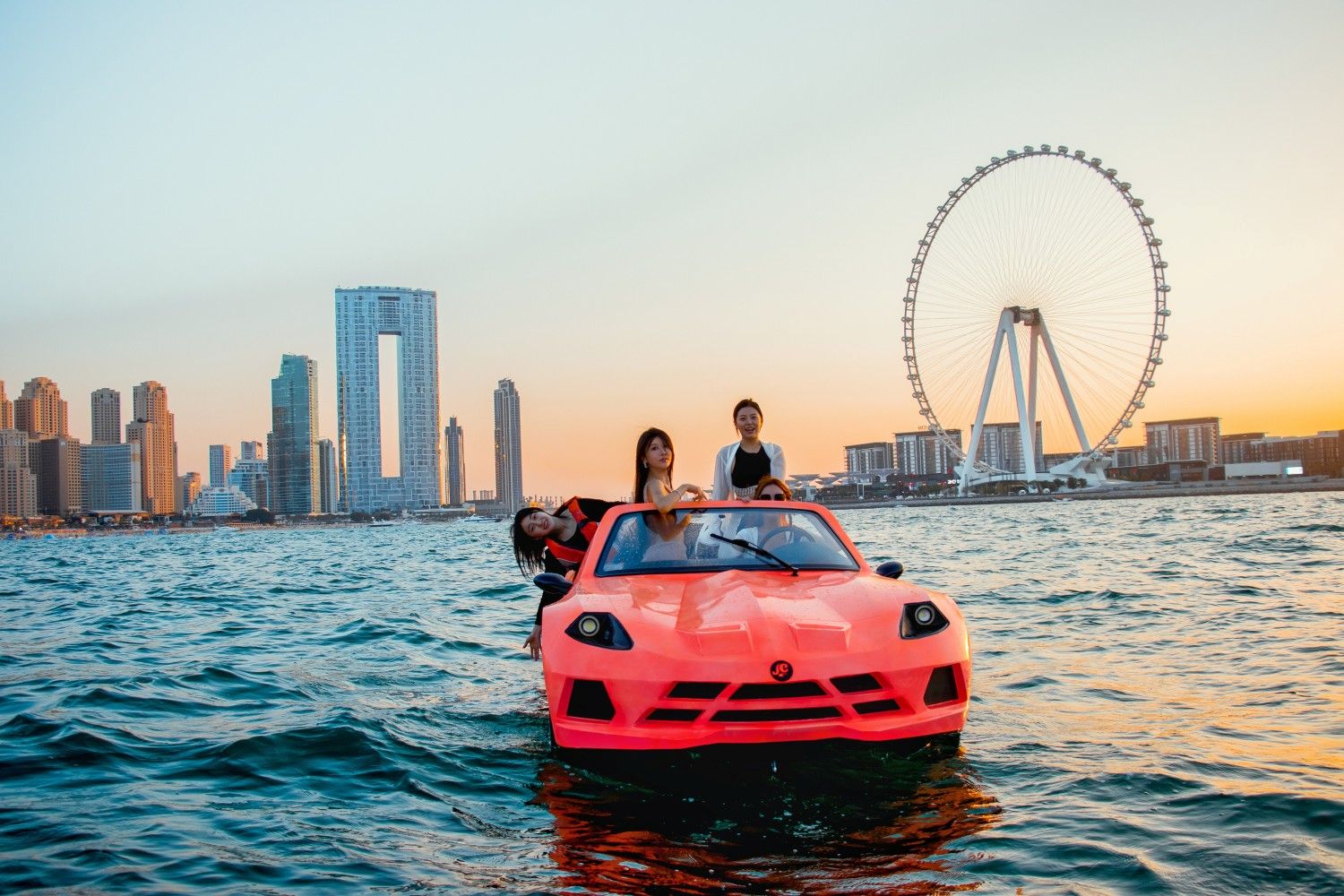 Dubai Jet Car Adventure – Luxury Ride on the Arabian Gulf