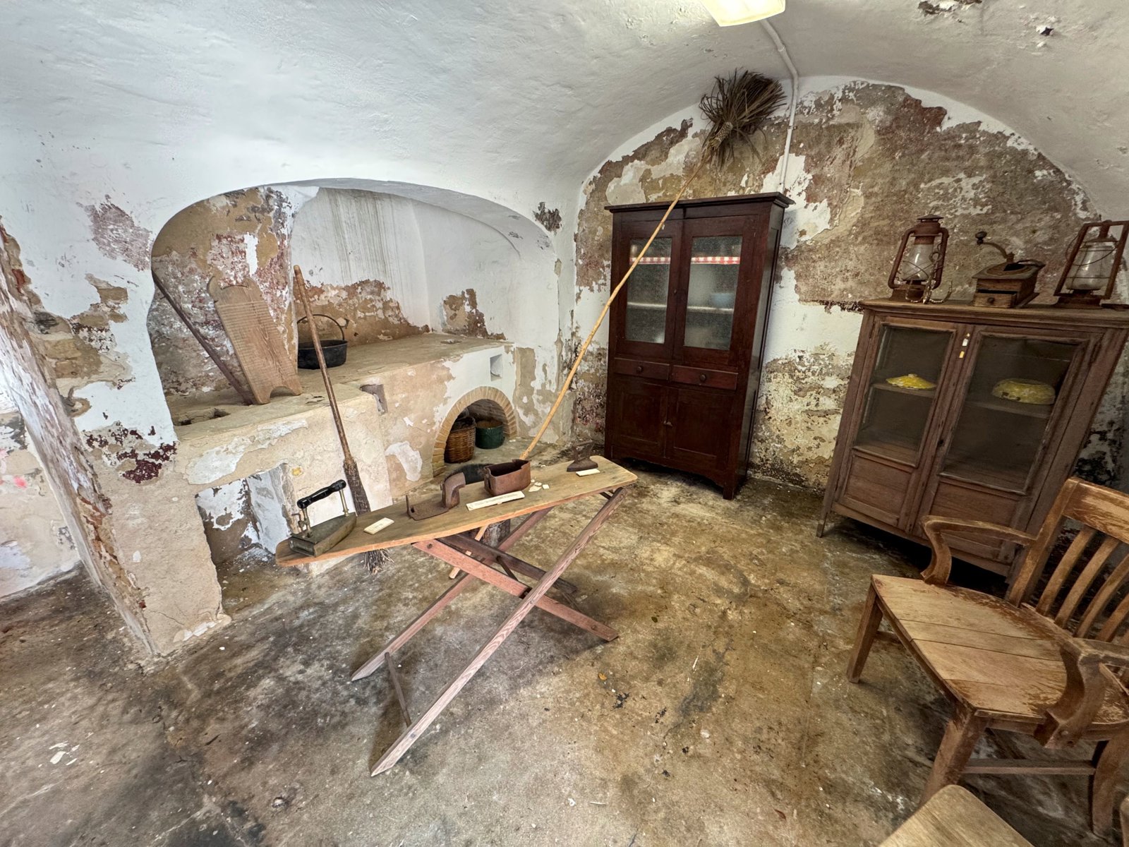 Haunted Fort Christian: Ghosts, Dungeons and Dark History Tour