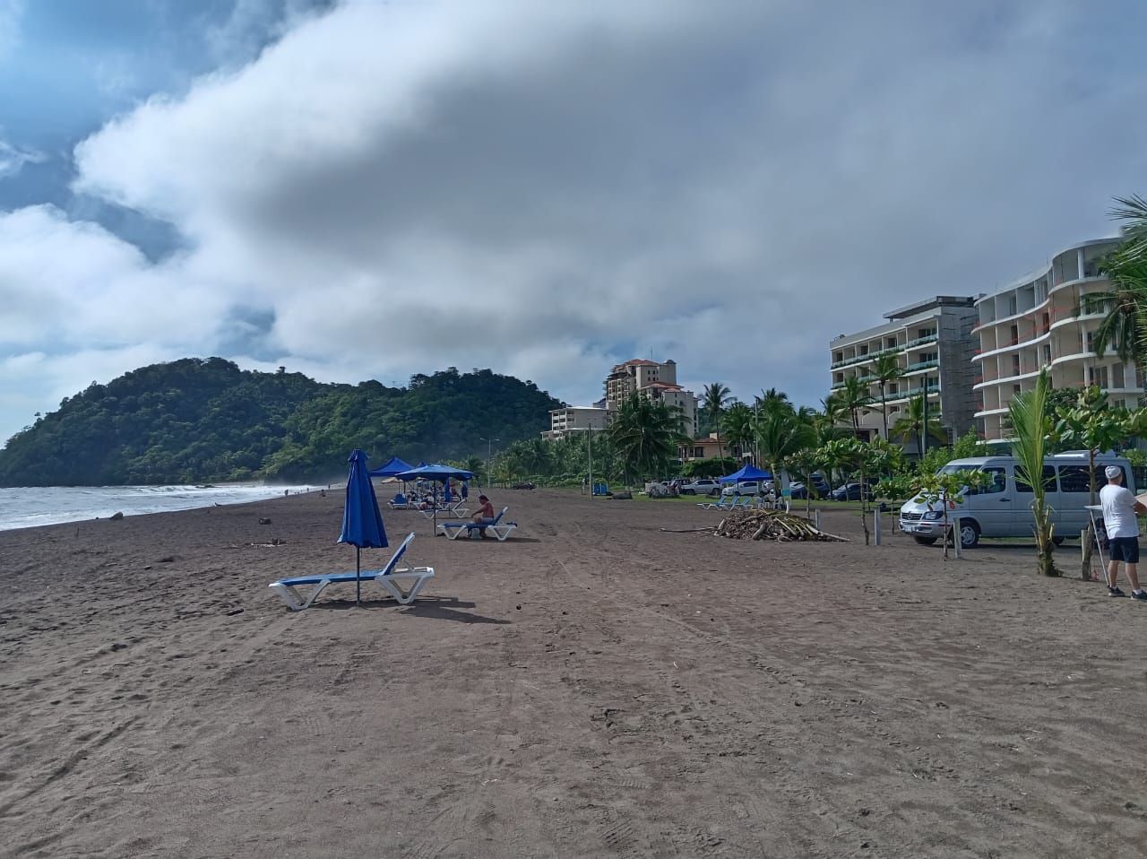 Jaco Explorer: Beach, City and Culture