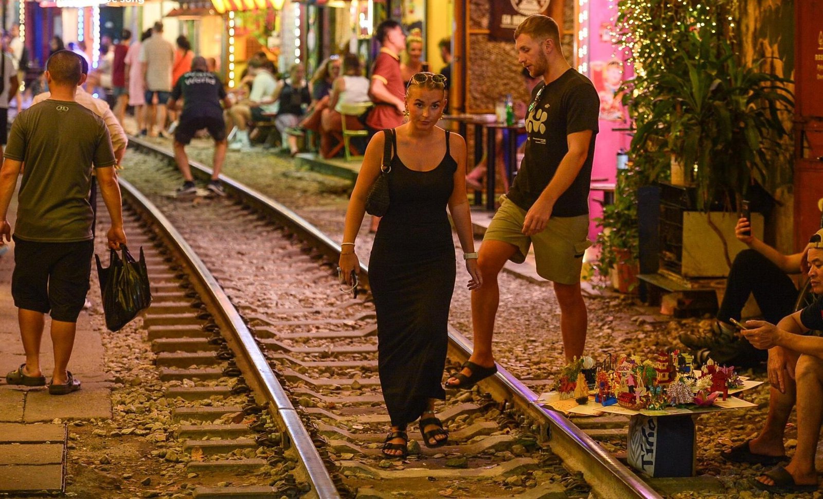 Small Group Tour: The Famous Train Street and the Old Quarter of Hanoi