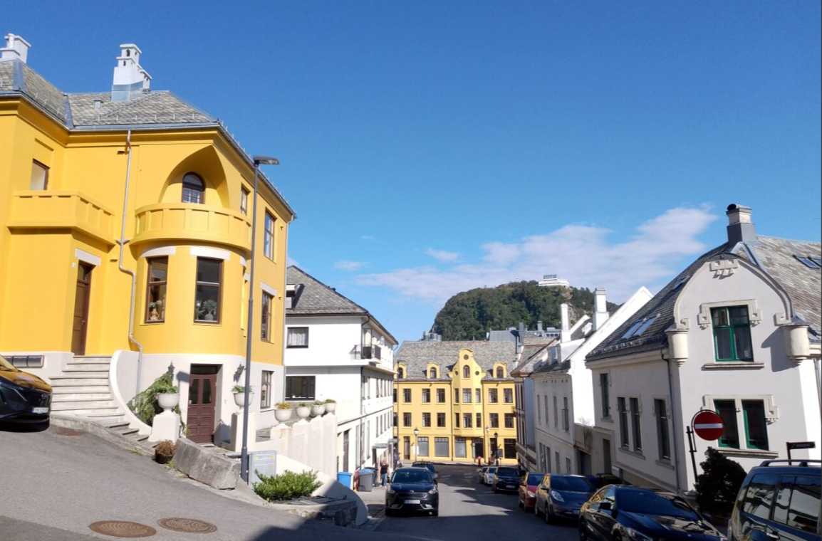 City by the Sea: Alesund Walking Tour