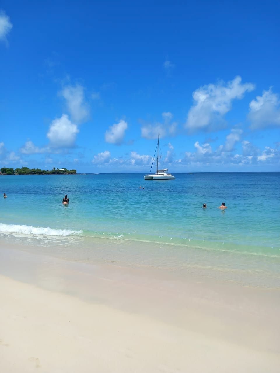 Rhianna Drive and Beach Escape