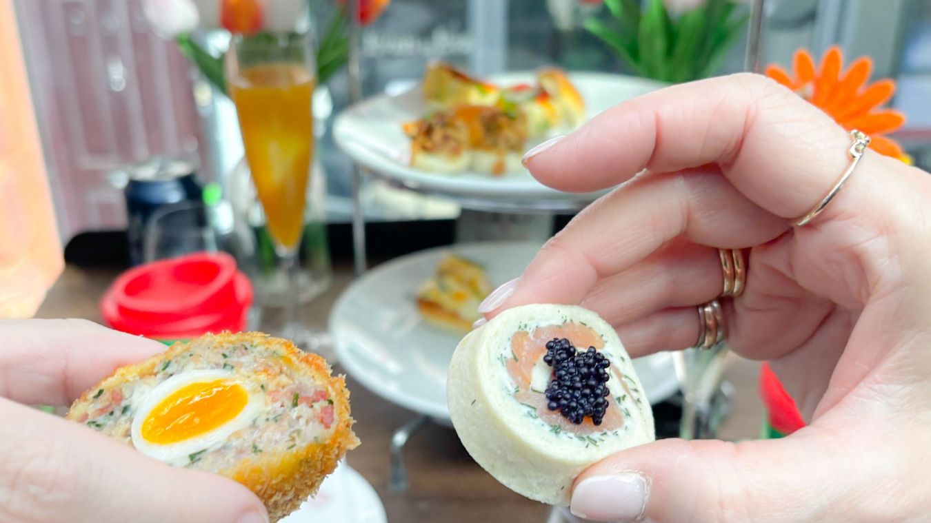 London Landmarks, Bubbles and Brunch Sightseeing Tour