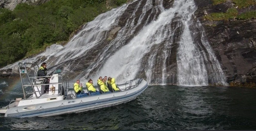 Scenic Bus from Nordfjordeid and RIB Boat Fjordsafari on the Geirangerfjord