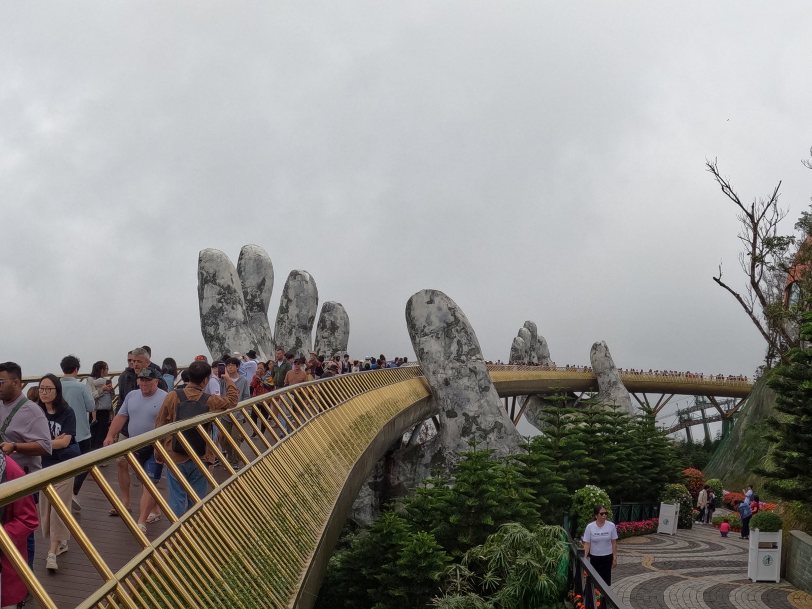Private Ba Na Hills - Golden Bridge