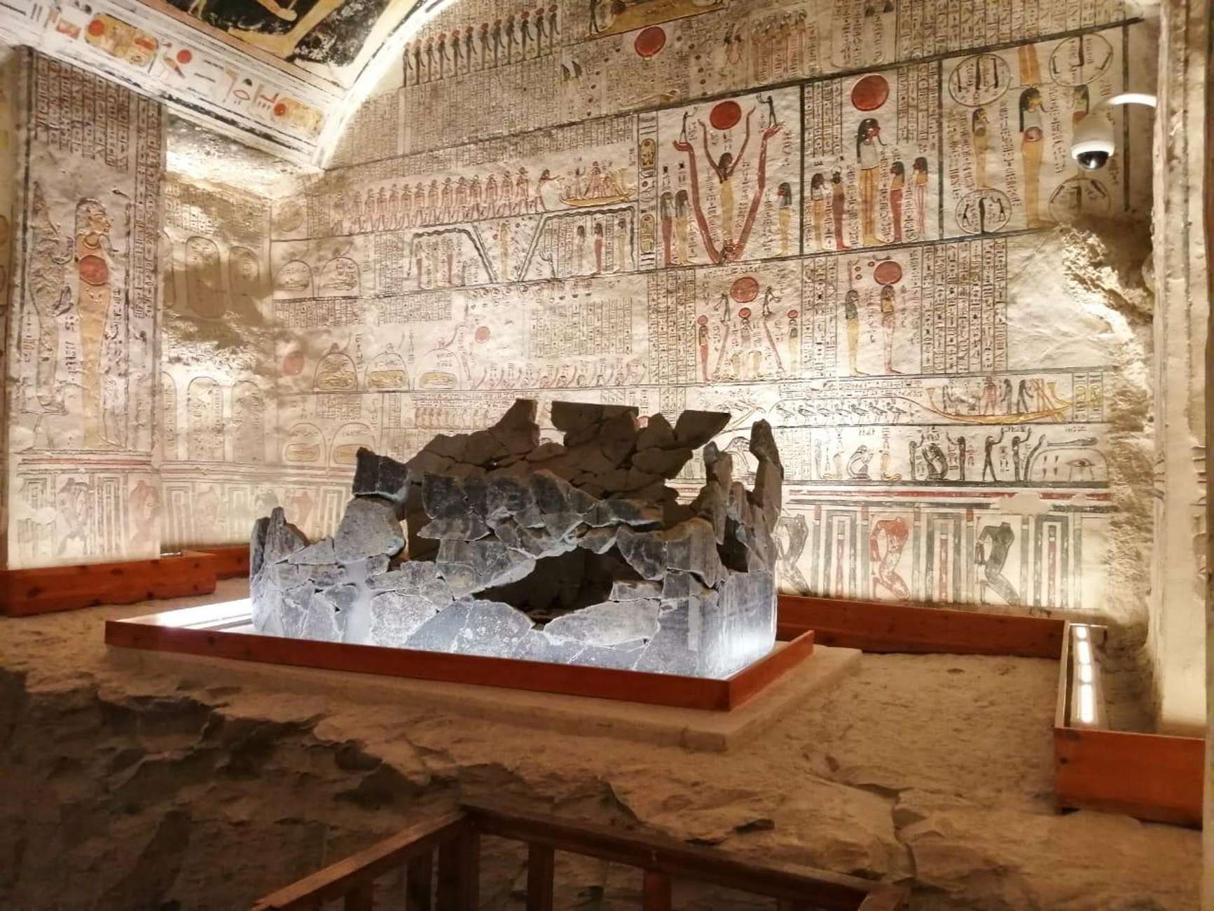 Small Group Tour - Valley of the Kings and Hatshepsut Temple