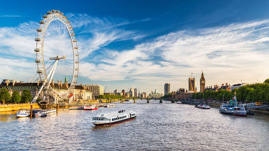 London Landmarks, Bubbles and Brunch Sightseeing Tour