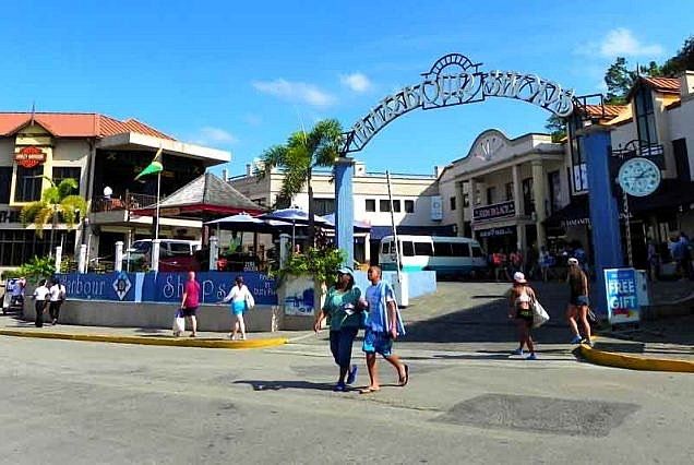 Falls, Fun and Finds: Ocho Rios and Dunn’s River and lunch!