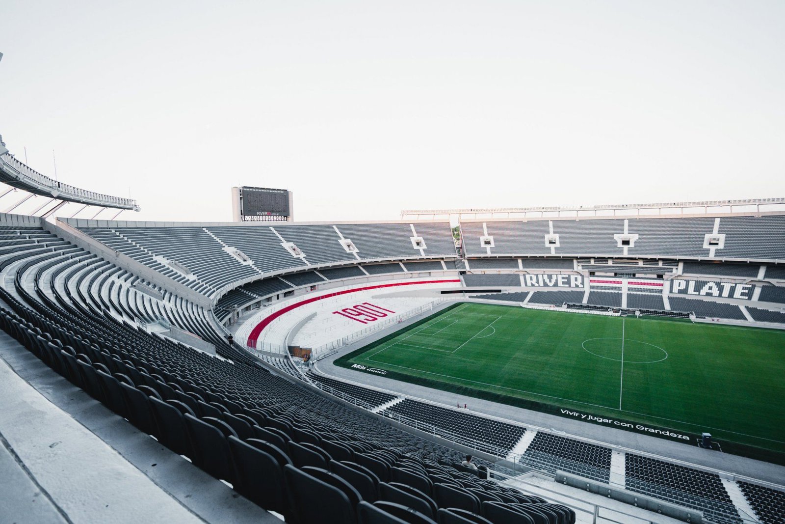 Inside the Legendary Worlds of Boca Juniors and River Plate