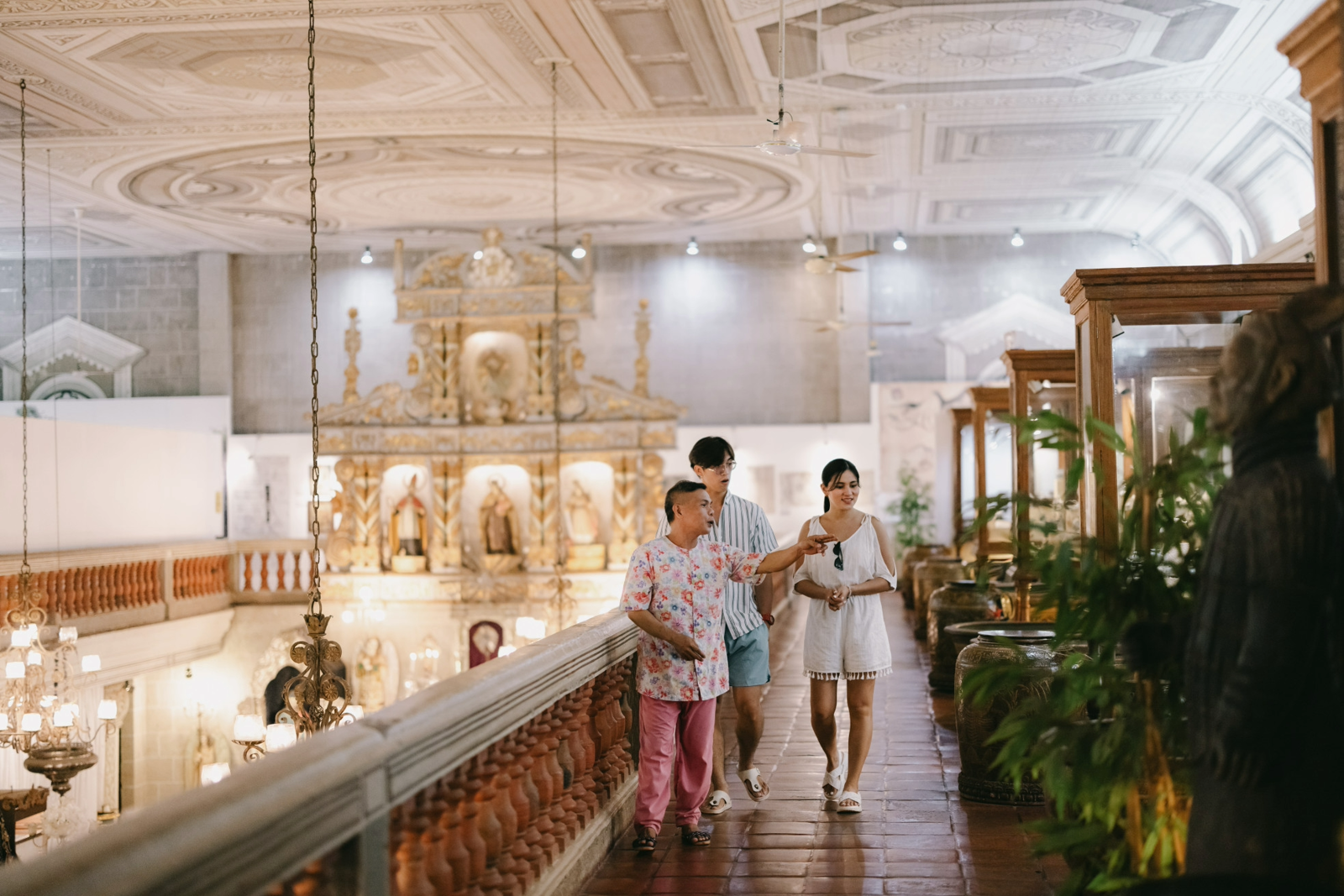 Private Villa Escudero Day Experience: Culture, Nature and Waterfalls Dining