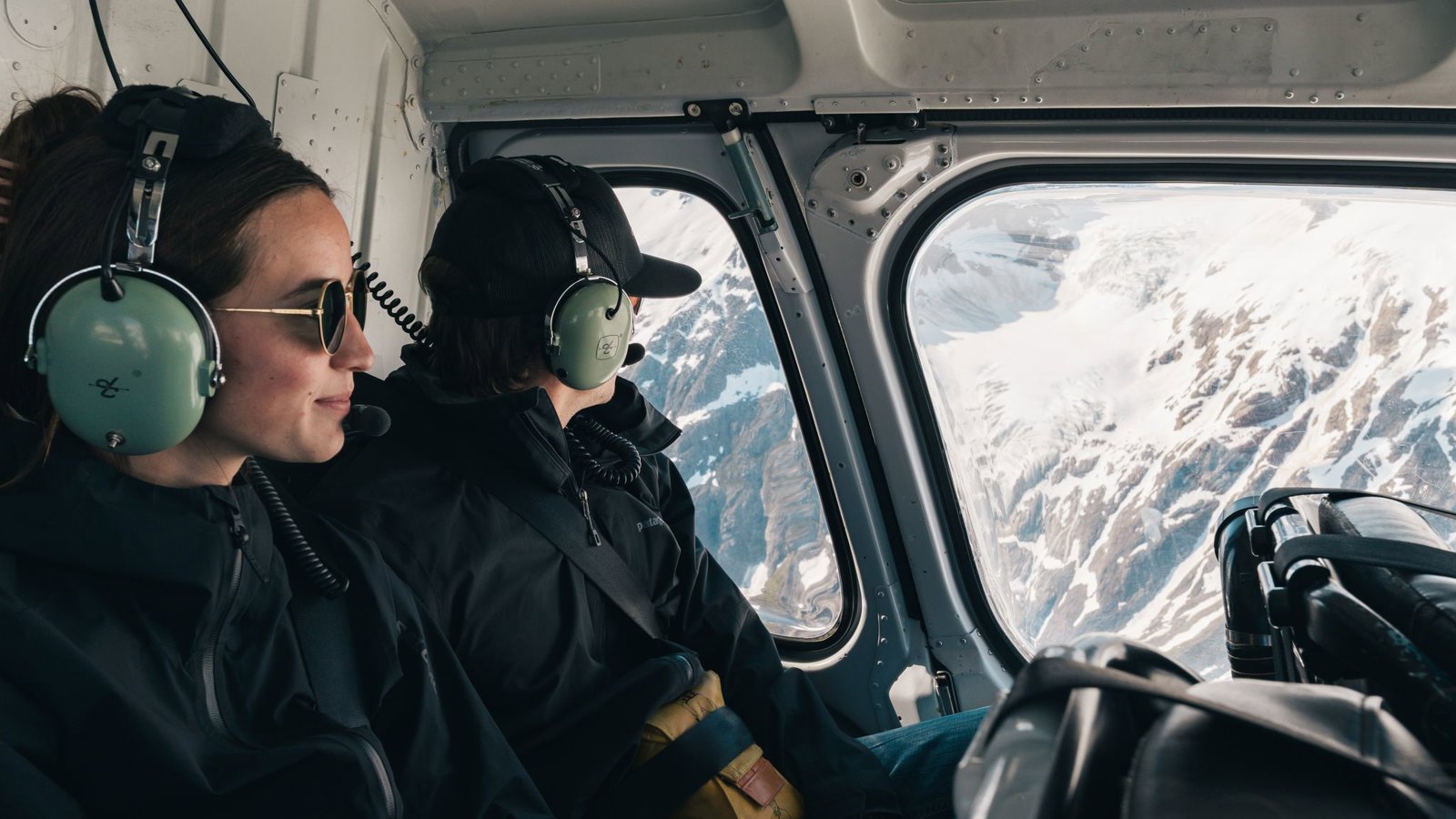 Helicopter and Dog Camp Experience in Skagway