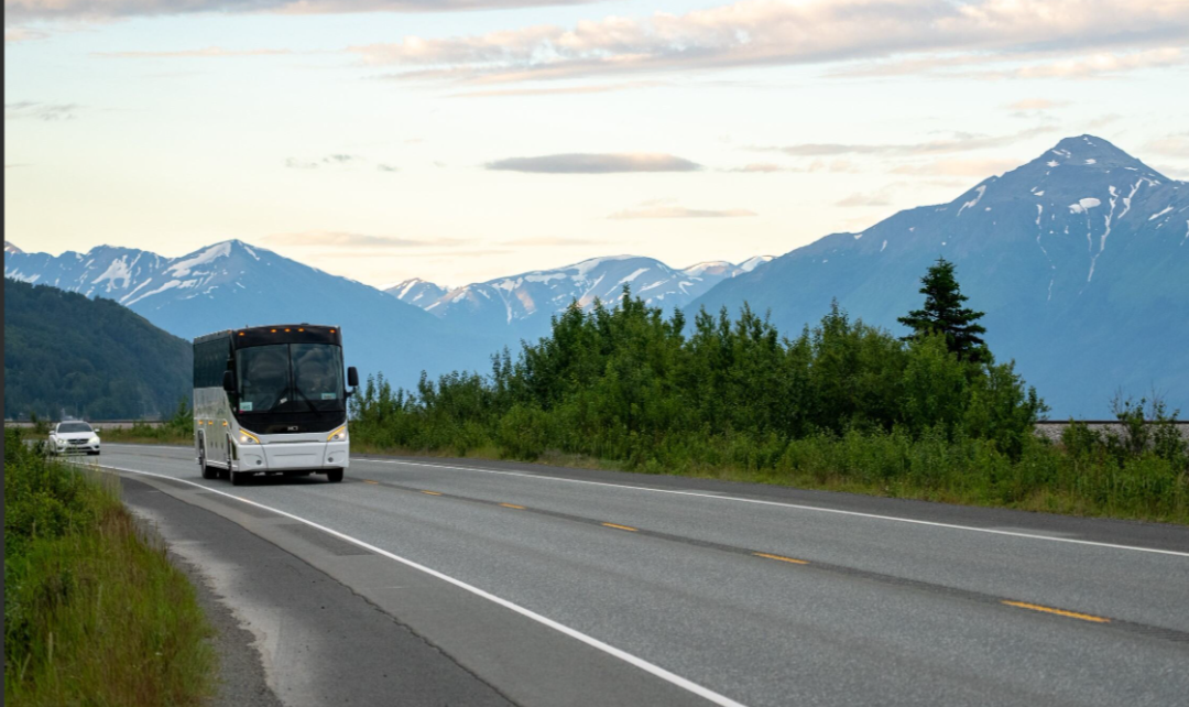 Anchorage Airport Arrivals Transfer by Motorcoach to Seward Cruise Port