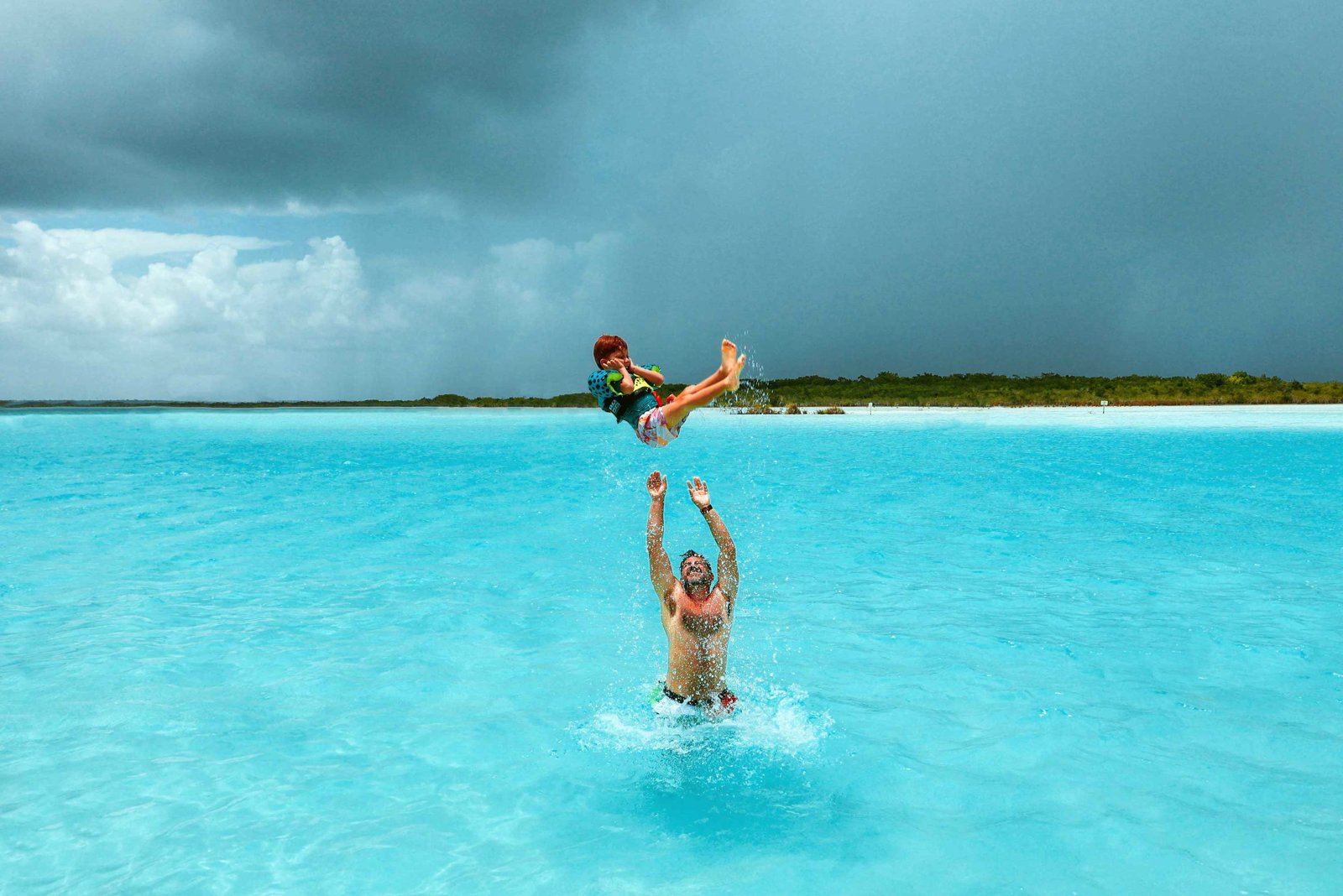 Cenotes Discovery Tour by Boat Plus Lunch