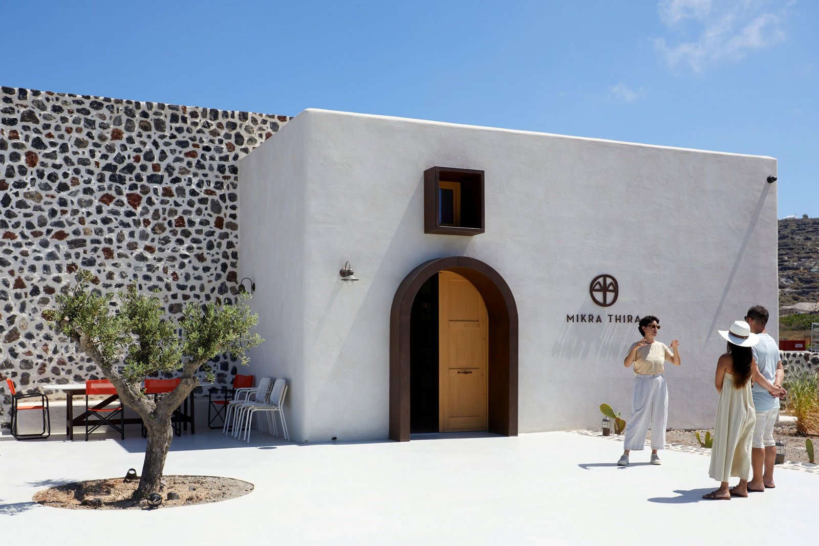 Private Santorini to Thirasia: Caldera Views, Timeless Villages and Boutique Wine Experience