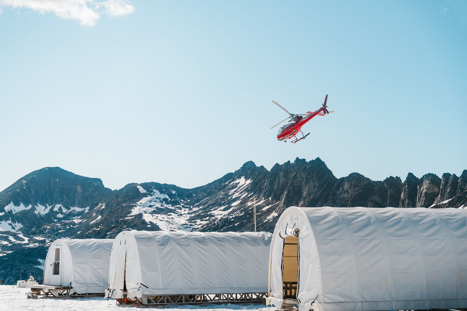 Helicopter and Dog Camp Experience in Skagway