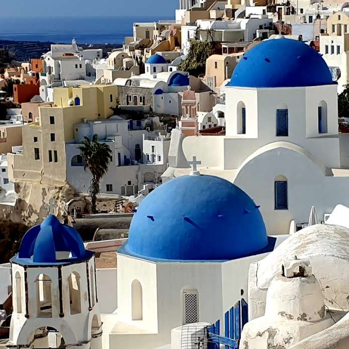 Panoramic Santorini Experience with Wine Tasting