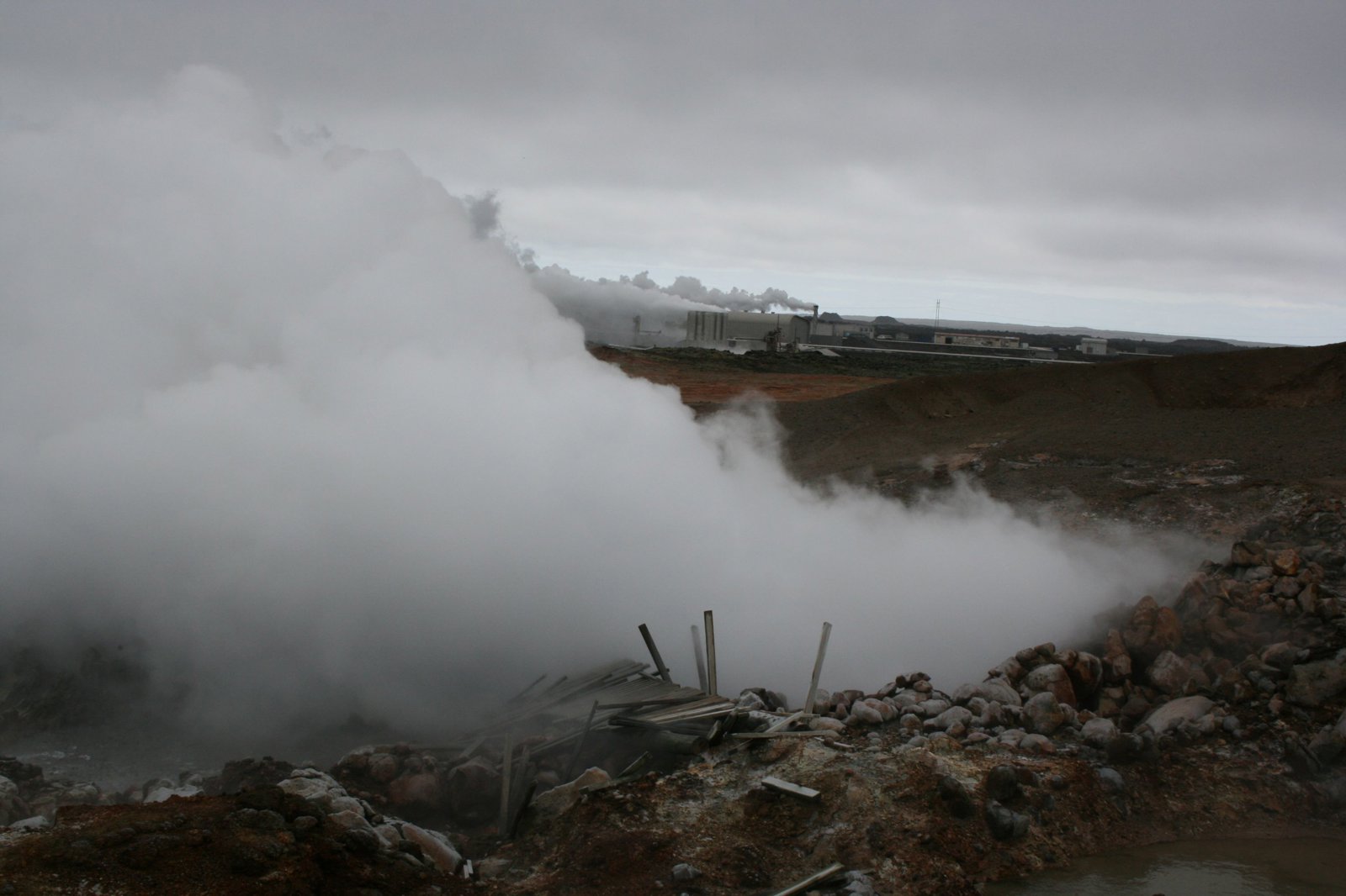Reykjanes Peninsula: Volcanoes, Geothermal Wonders and Coastal Legends