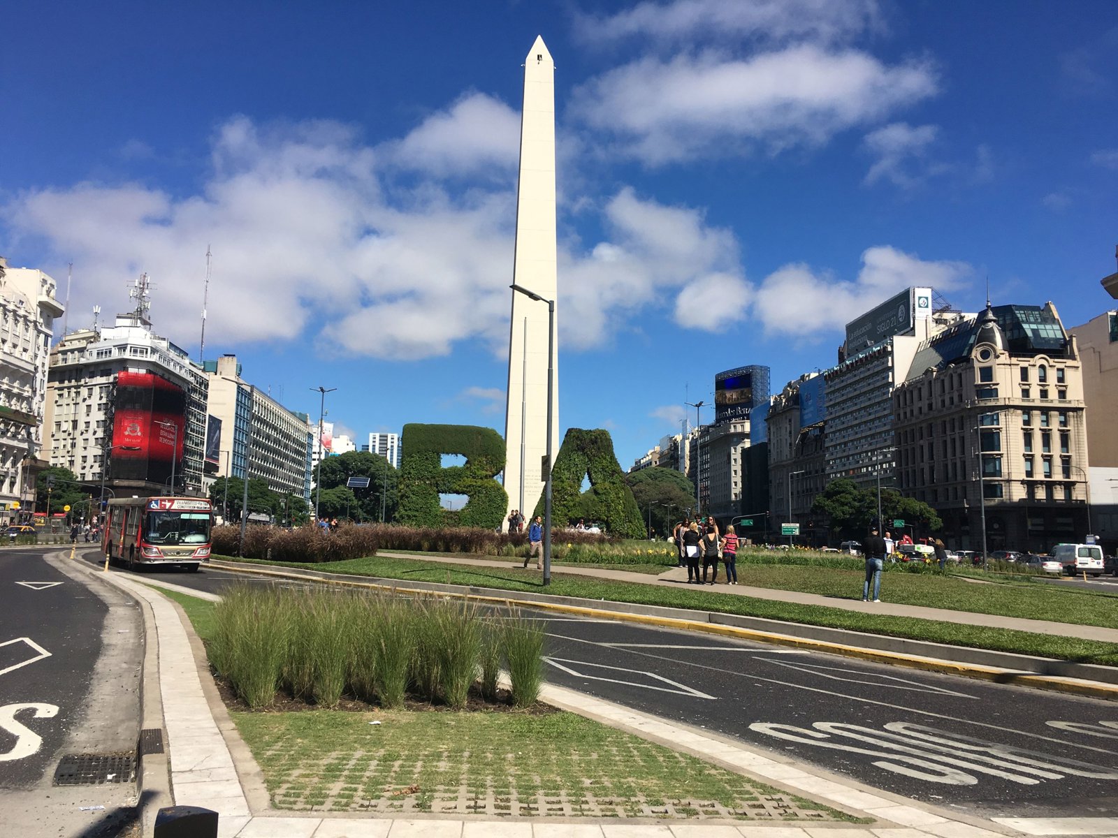 Buenos Aires City Highlights and Rio de la Plata Catamaran Cruise