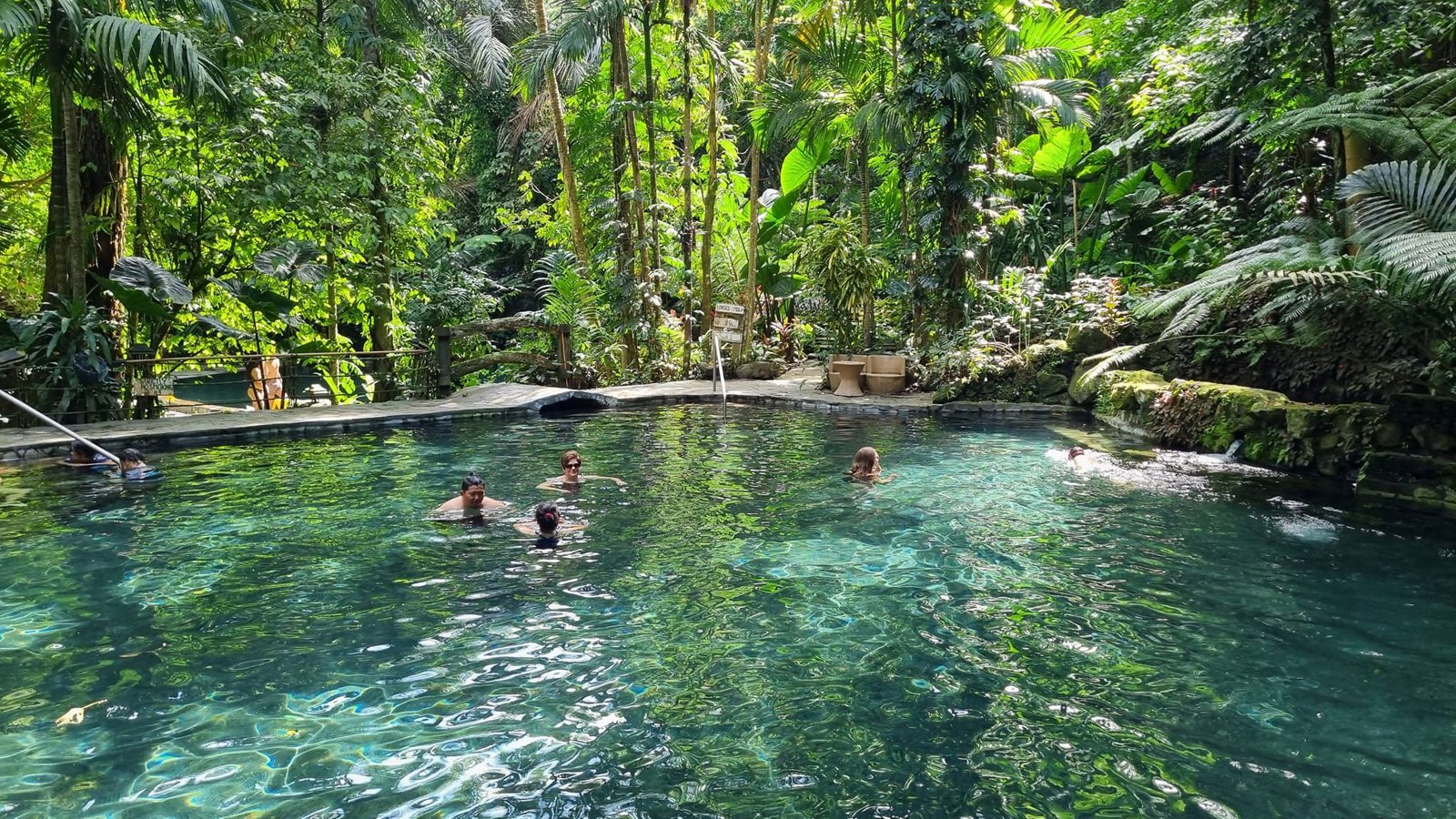 Private Mystical Mountains and Hidden Valley Day Tour