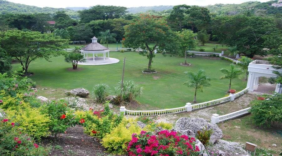 Taino Trails, Valley Views and Jamaican Culture Tour