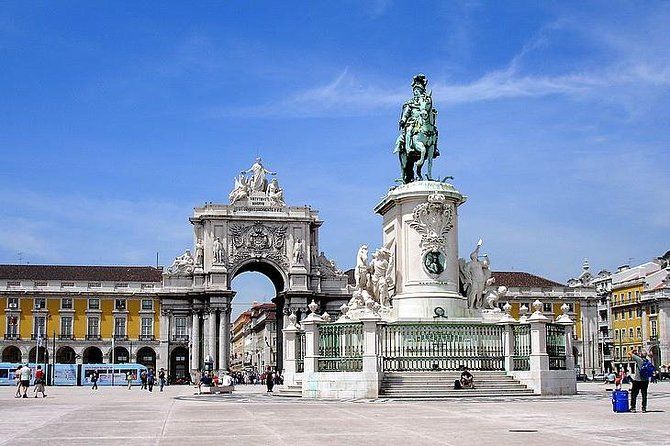 Private Lisbon City Tour: Alfama, Riverfront and Discoveries
