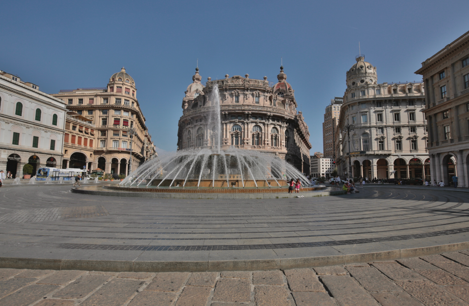 Genoa Walking Tour with Food Tastings
