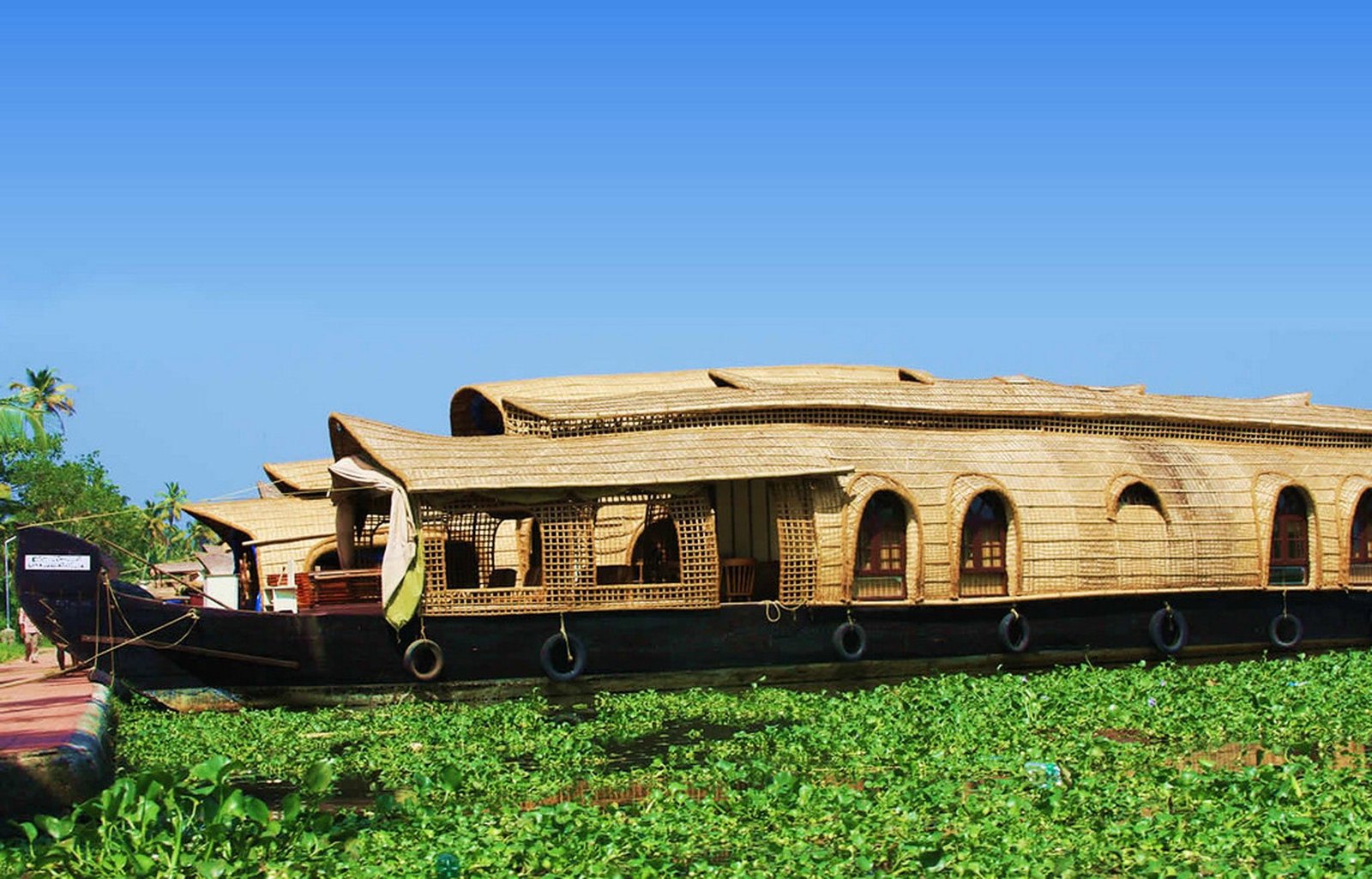 Alleppey Backwaters Houseboat Experience – The Venice of the East