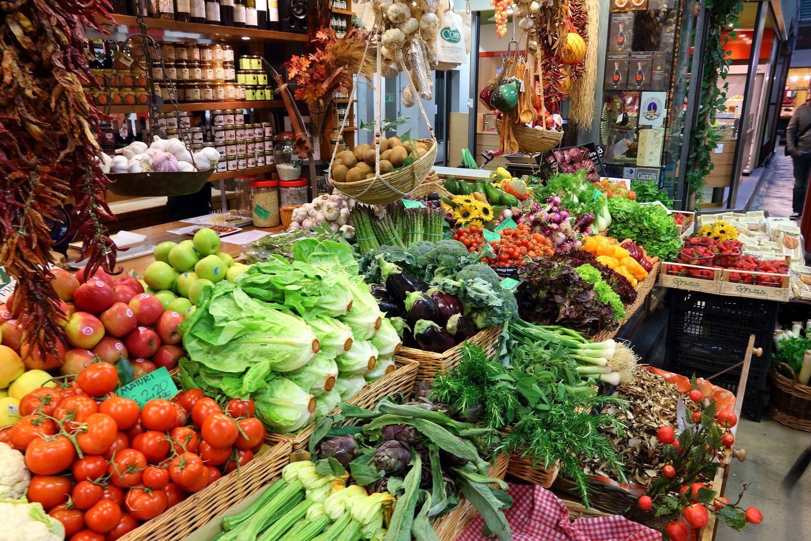 Taste of Tuscany: San Lorenzo Market, Wine and gelato!