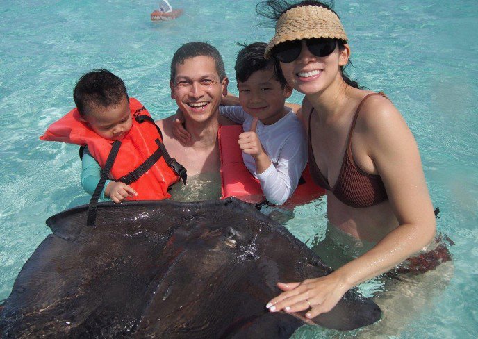 Catamaran Getaway - Stingray City, Starfish Point and Beach Time