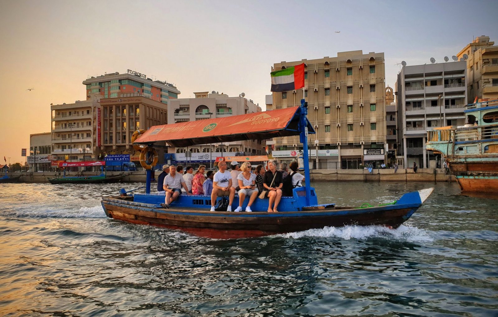 Private Tour- Dubai Heritage and Modern Marvels 